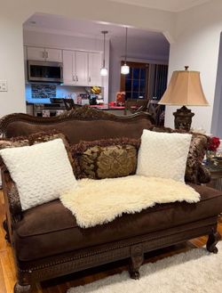 Classic Couch w/ Real Wood