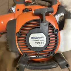 Husqvarna 125BVx gas handheld leaf