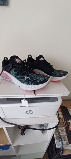 Nike Joyride Run Flyknit Sneakers 8