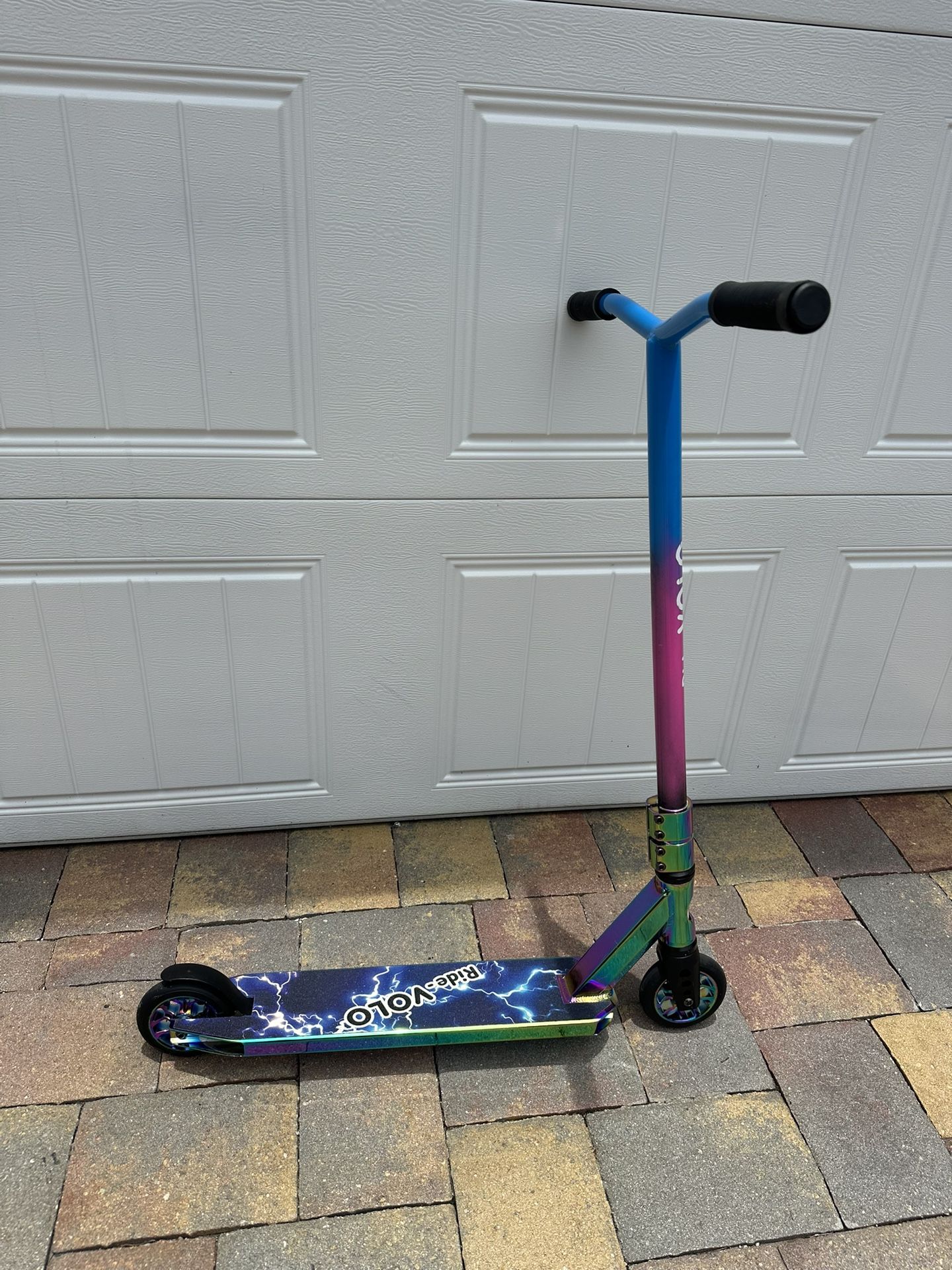 Ride-VOLO T03 Professional Level Stunt Scooter
