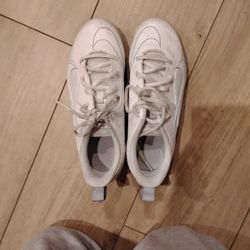 Nike Lacrosse Flag Football Shoes 4.5 Youth 