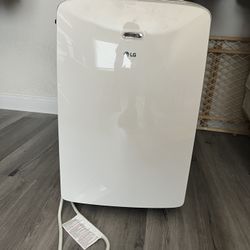 LG 10 200 BTU Portable Air Conditioner