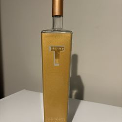 Excellent Condition Rare Trump Vodka 1 Liter (unopened)