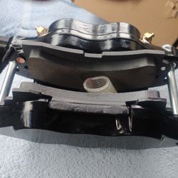 GM D52 Dual Piston Calipers 
