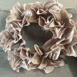Stunning Magnolia Bloom Wreath