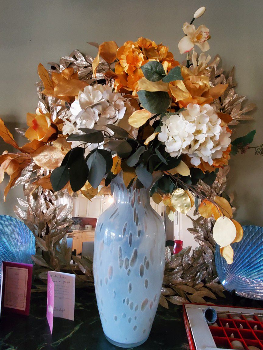 38" White Moreno Glass Style Floral Arrangement - $60 obo
