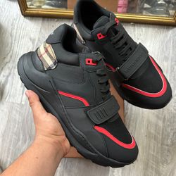 Burberry Black 