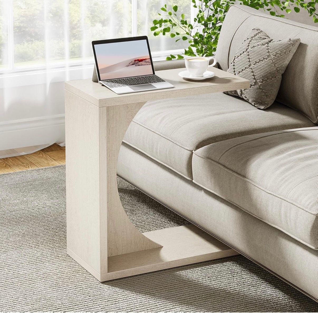 C Shaped End Table - RY0378