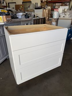 36in Drawer Baae Cabinet Avondale