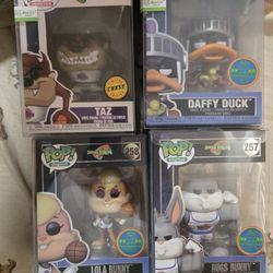 SPORTS THEMED FUNKOS - Original SpaceJam