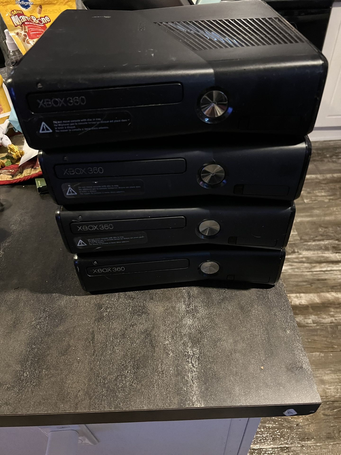 Xbox 360 Lot Broken Or Repair 200