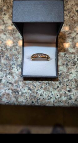 14k diamond Ring 10 diamond s