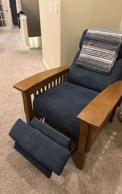 Solid Wood Recline Chair