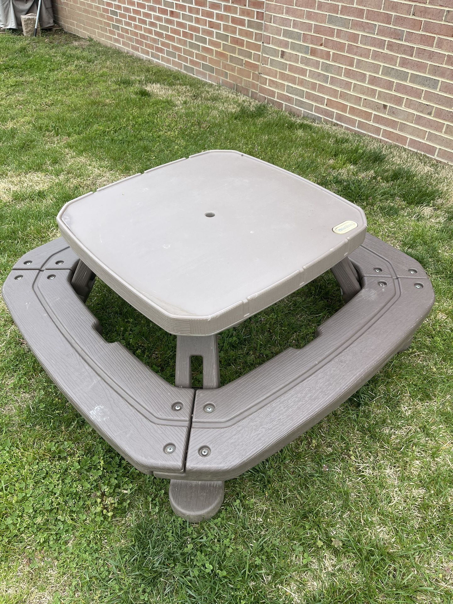 Little Tykes Table
