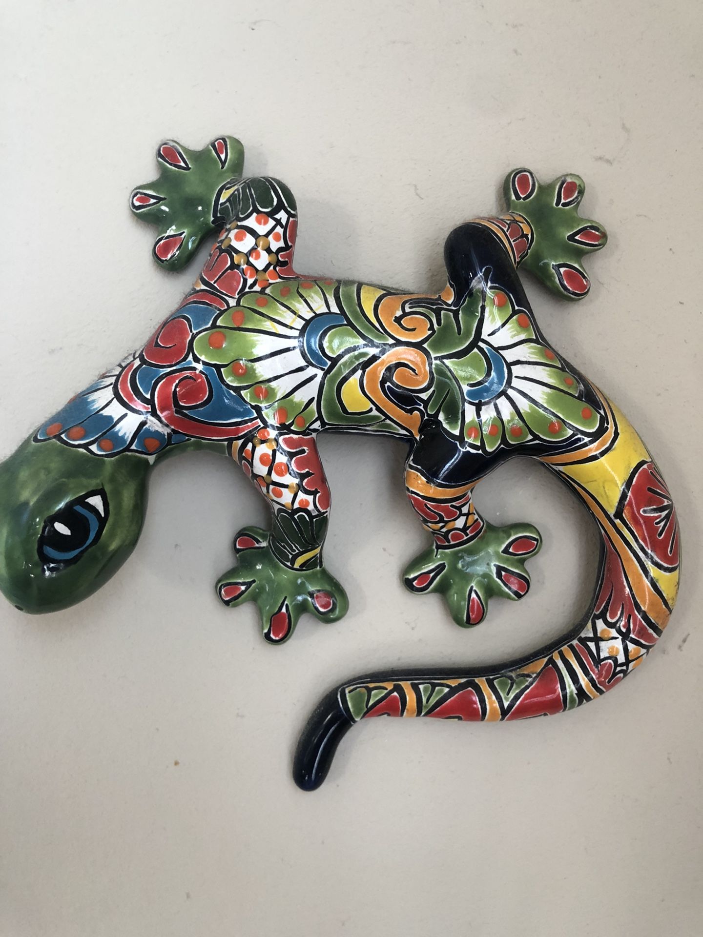 Talavera Hand Painted Mexican Art Lizard
