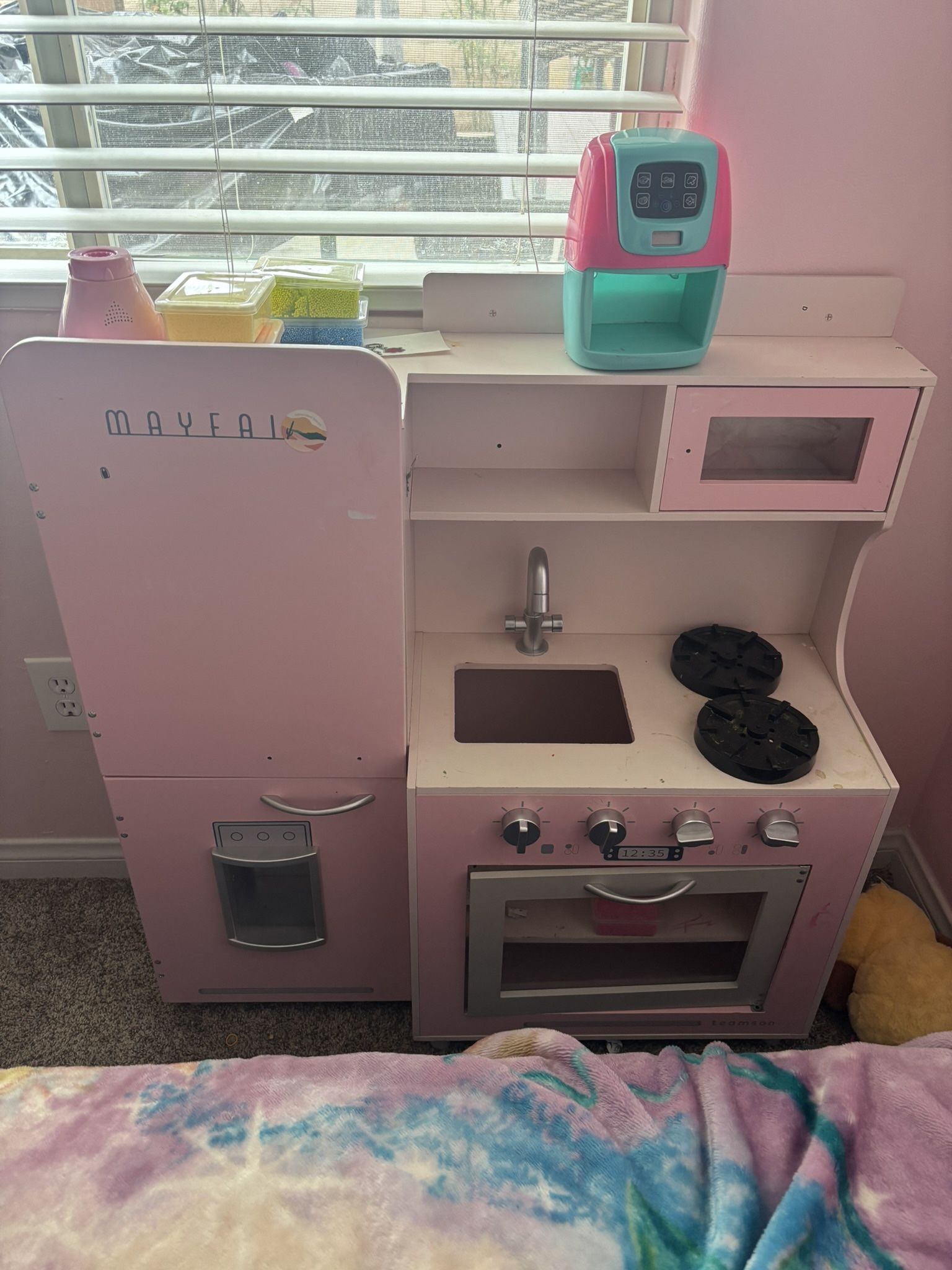 Toddler Kitchen And Vanity