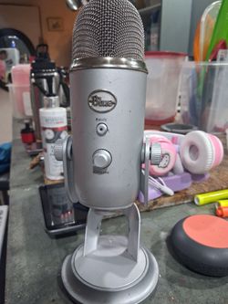 Blue yeti USB microphone