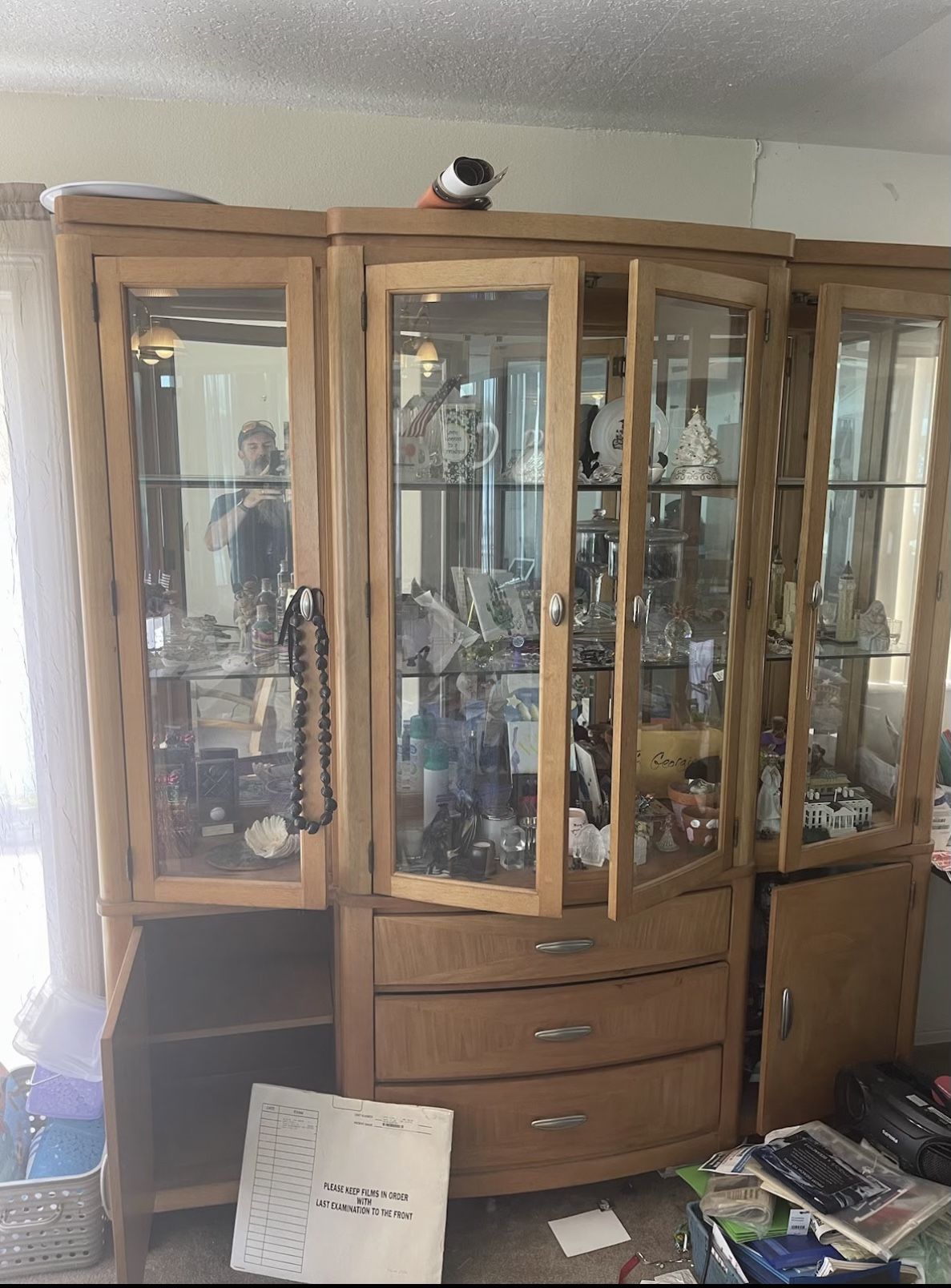 China Cabinet Matching Table