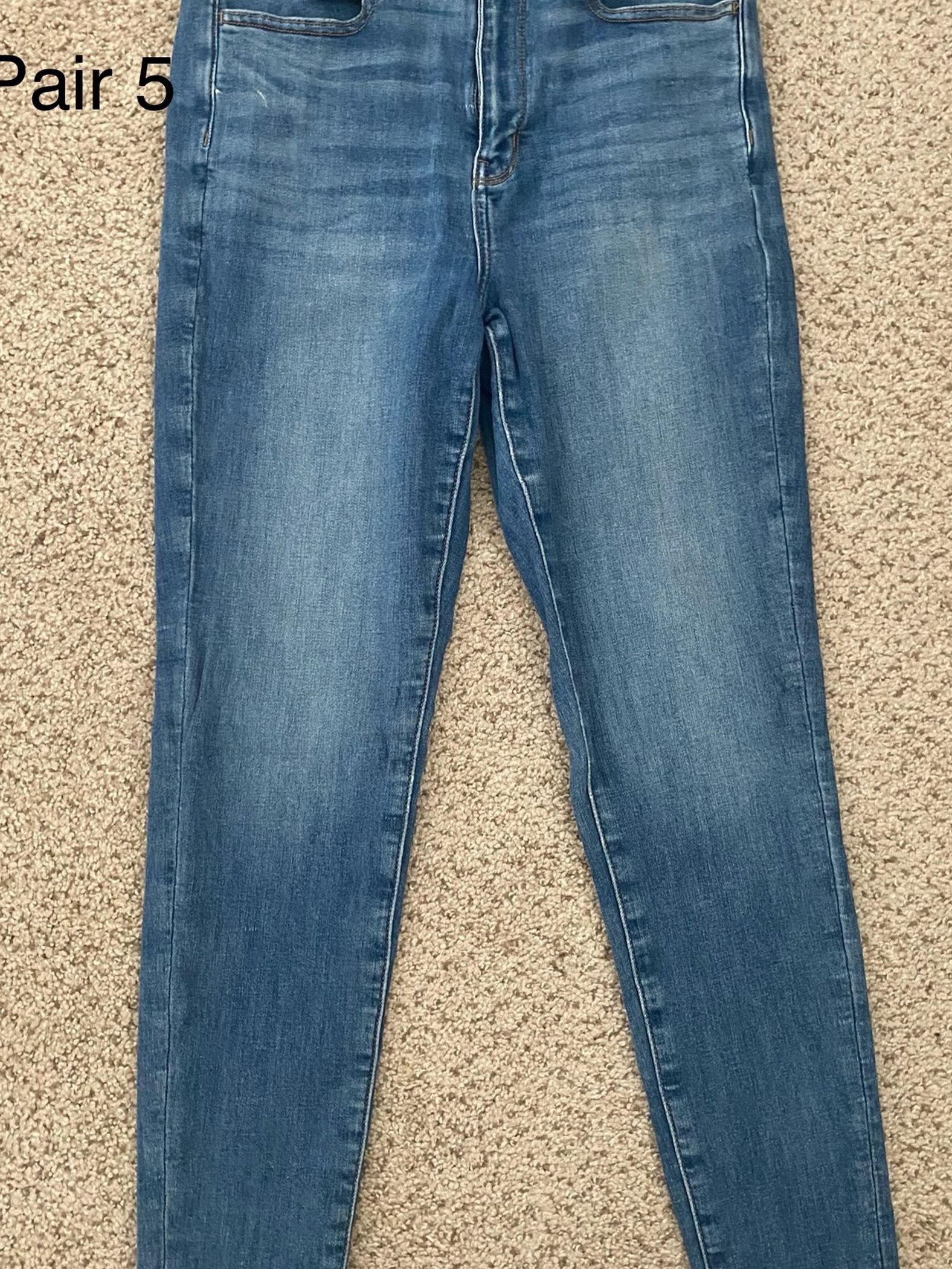 Jeans- American Eagle, Levis