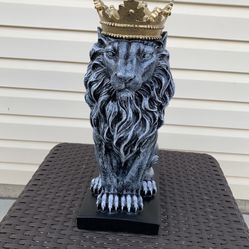 Leo The Lion Statue 