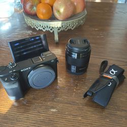 Sony A6400 Kit - Barely Used back up Cam