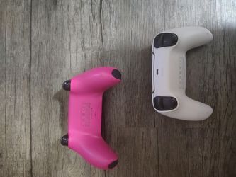 PS5 controllers