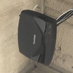 ViewSonic LS830 Projector For Sale