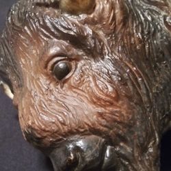 AMERICAN BISON MOLDING SCULPTURE.