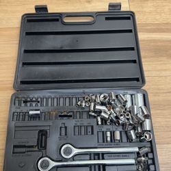 Stanley Drive Socket and Ratchet Set