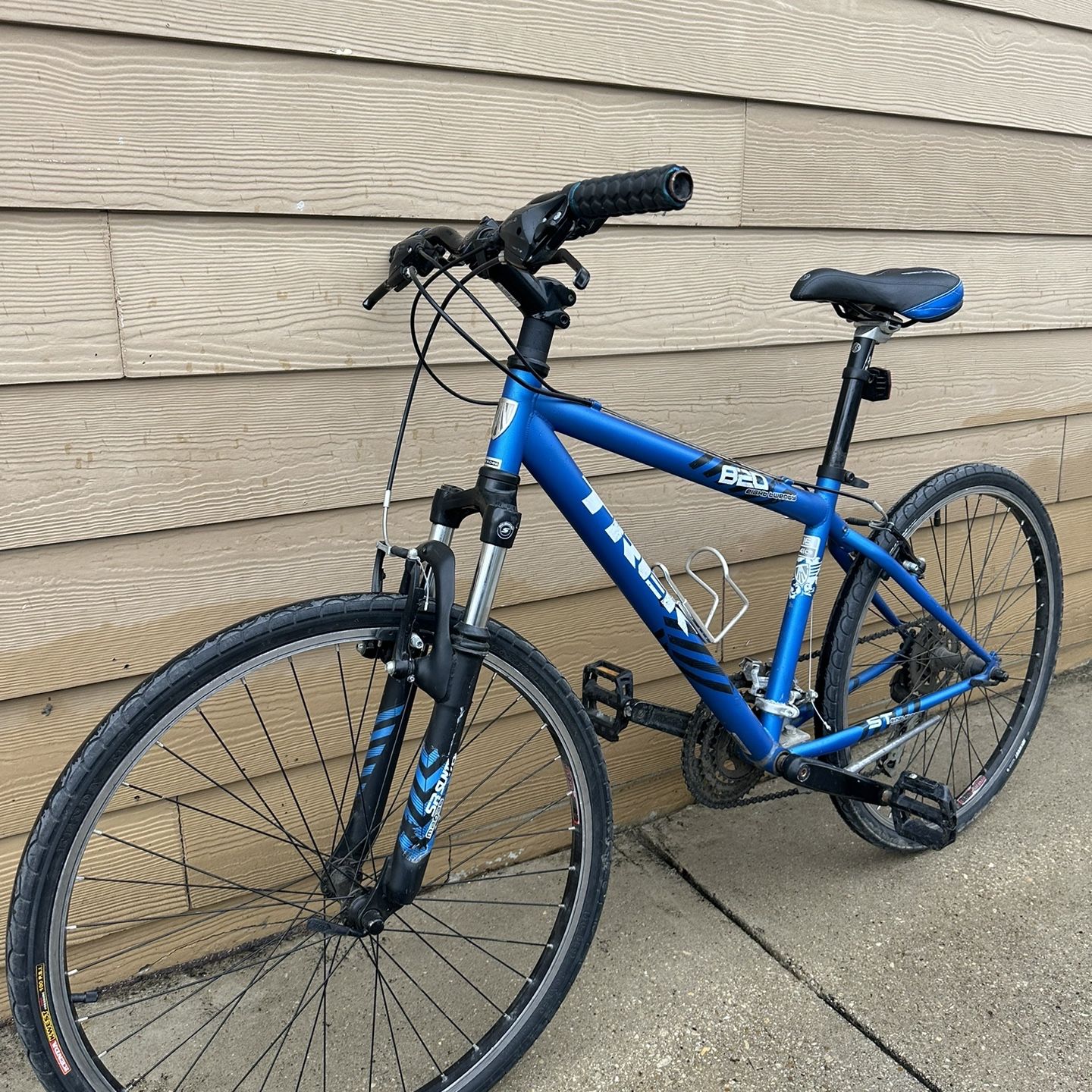 Aluminum Bike Trek Sz 26 for Sale in Dallas, TX - OfferUp