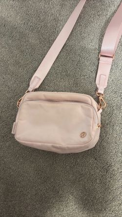 pink lululemon side bag