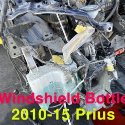 Windshield Washer Bottle Toyota Prius 10-15