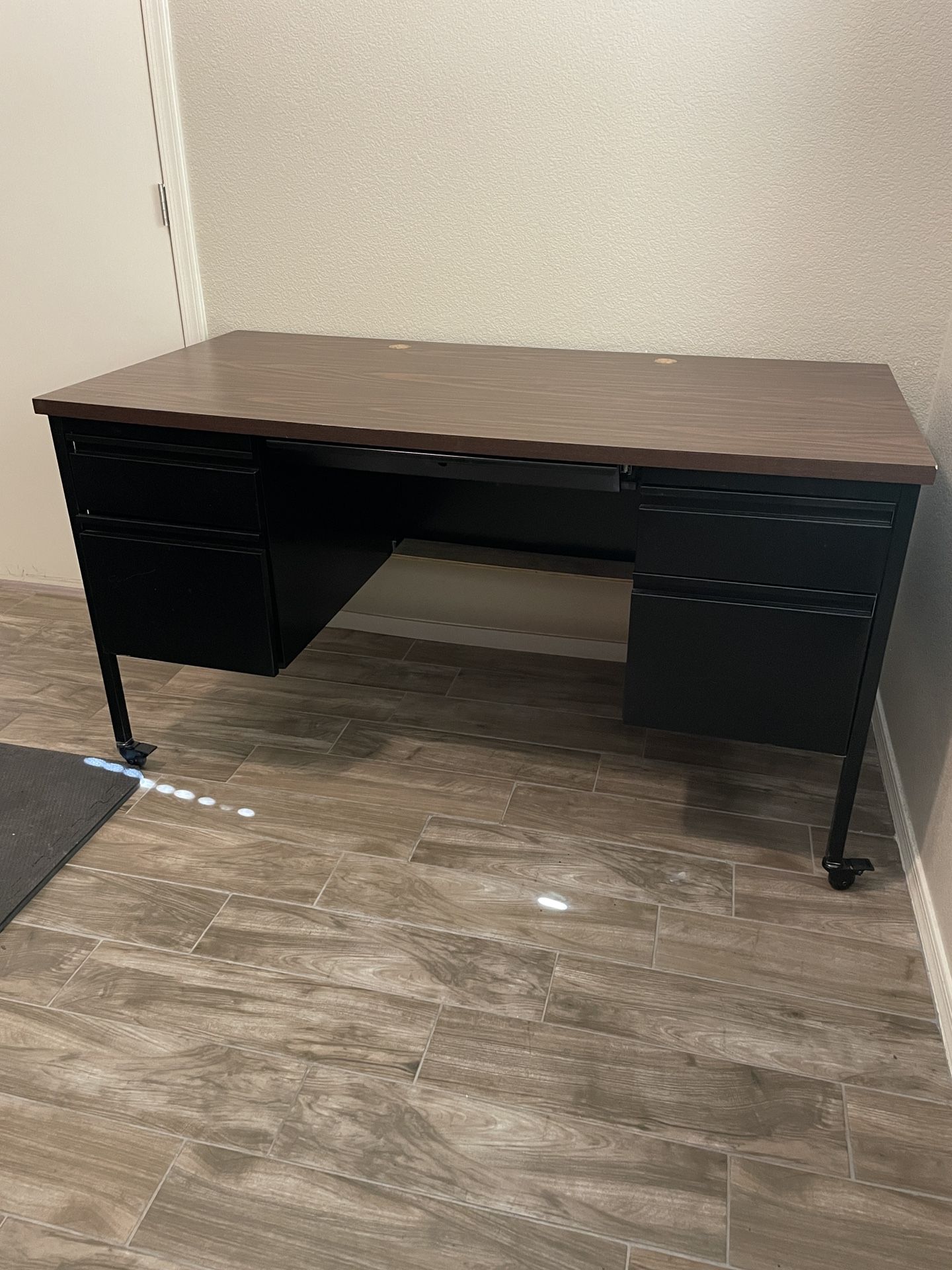 Office Desk