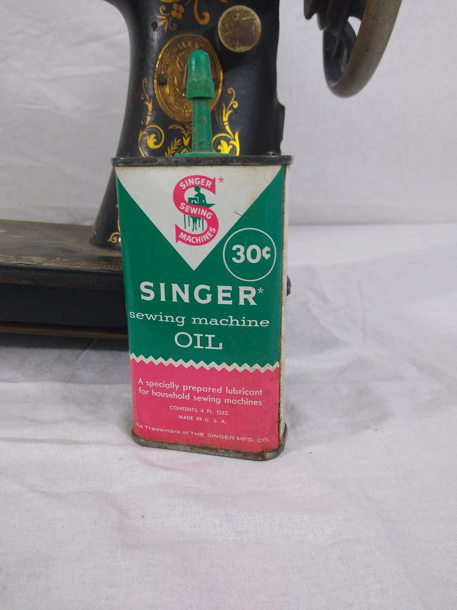 Antique 1910 Singer Sewing Machine G Series G0469742