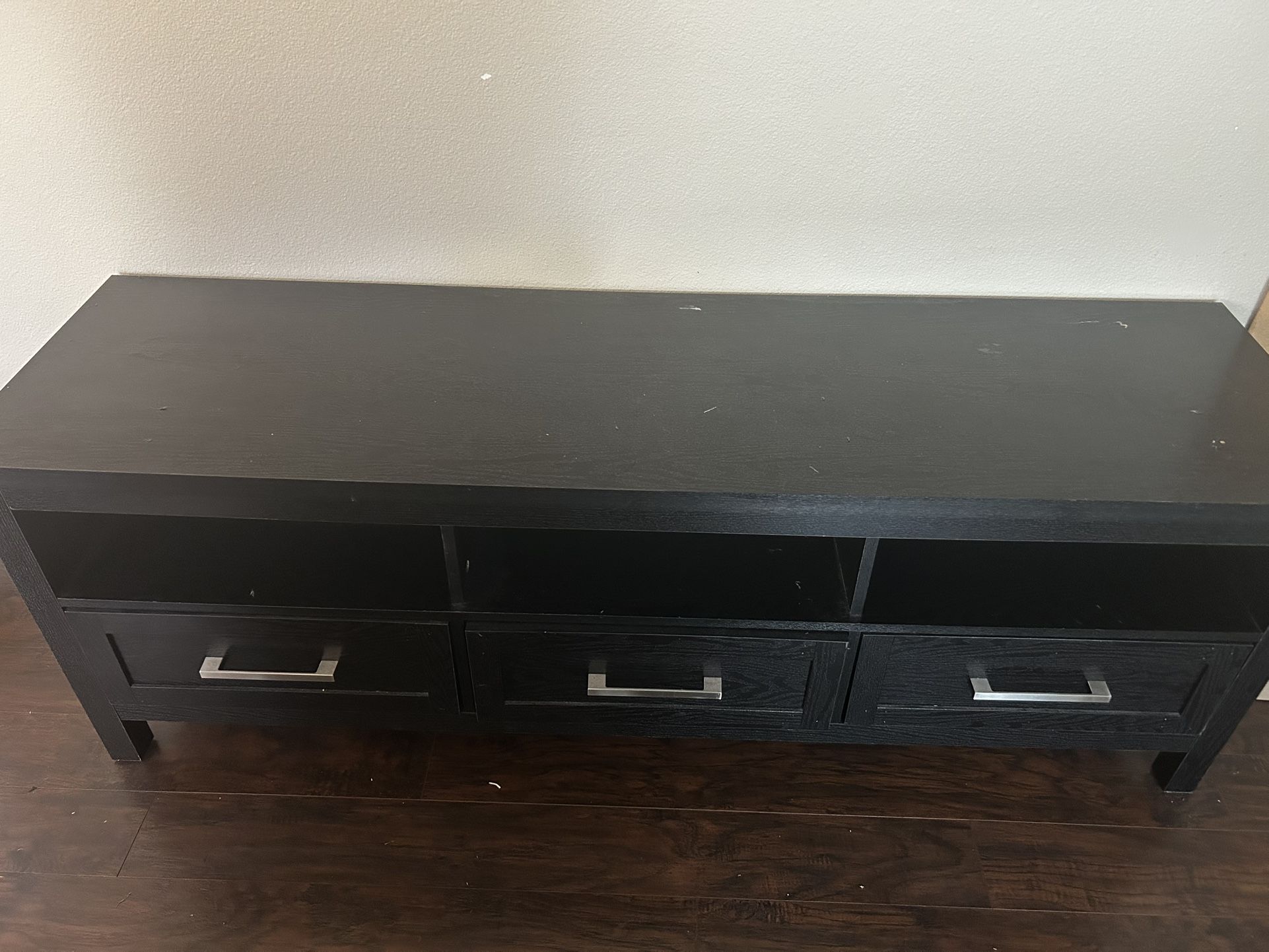 TV/Entertainment Stand