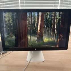 Apple Thunderbolt Display 27” – Matching Pair + USB-C Adapter (Boca Raton Area)