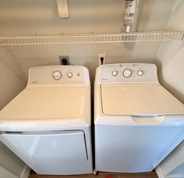 Hotpoint washer and dryer