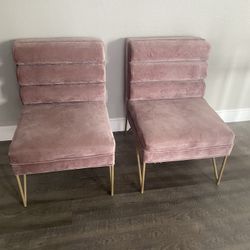 Chairs & Ottoman Storage 