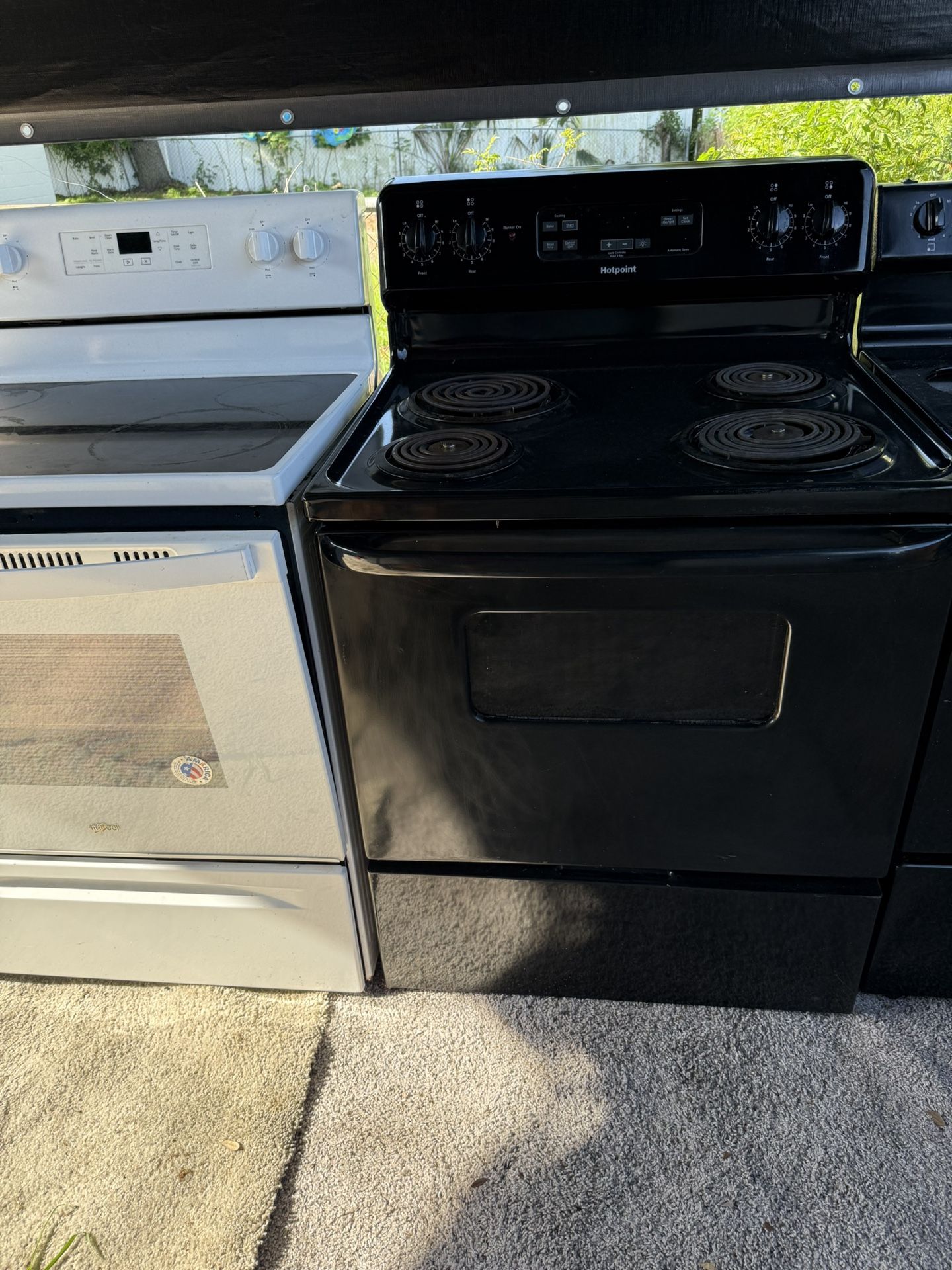 Hotpoint Stove / 1 Month Warranty/ FREE DELIVERY UO TO 5 MILES