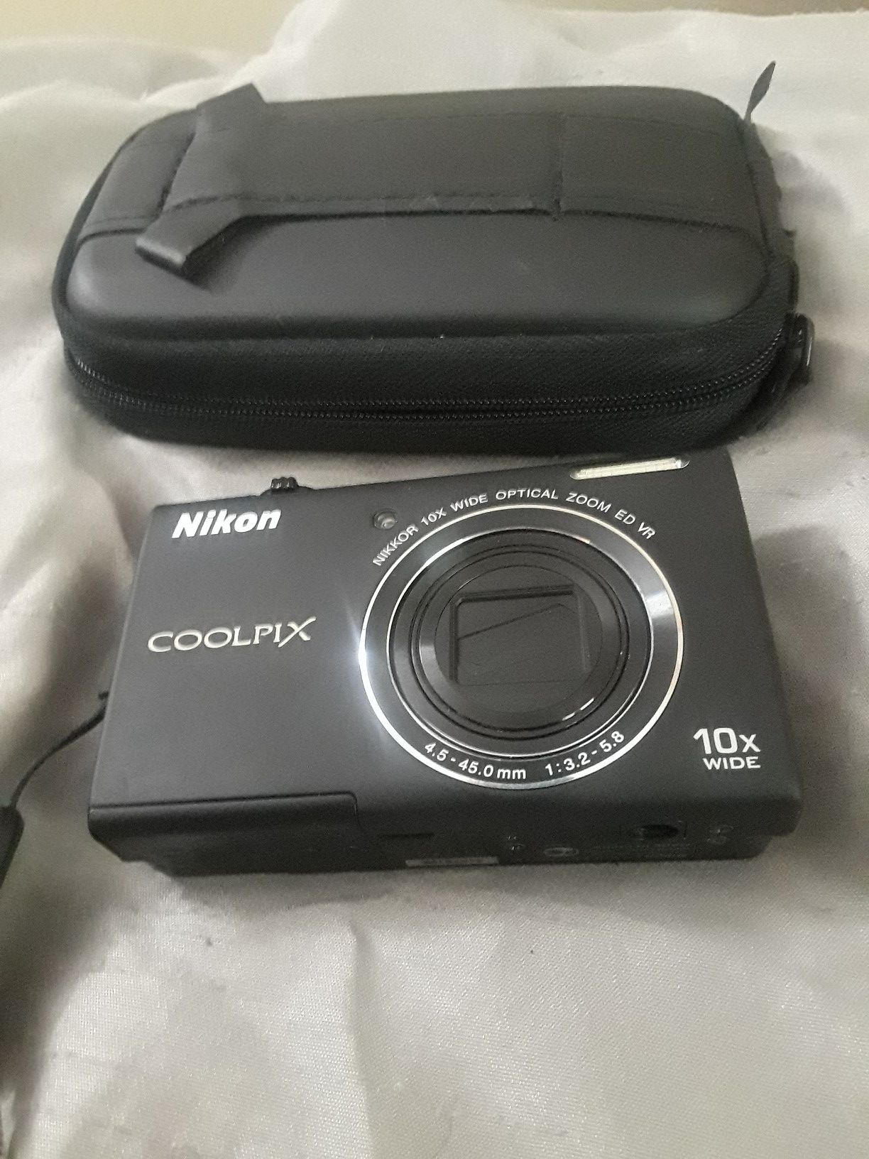 Nikon coolpix s6200 digital camera