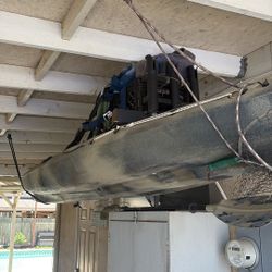 Kayak  $ 300 