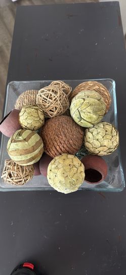 Glass Bowl with Potpourri Orbs