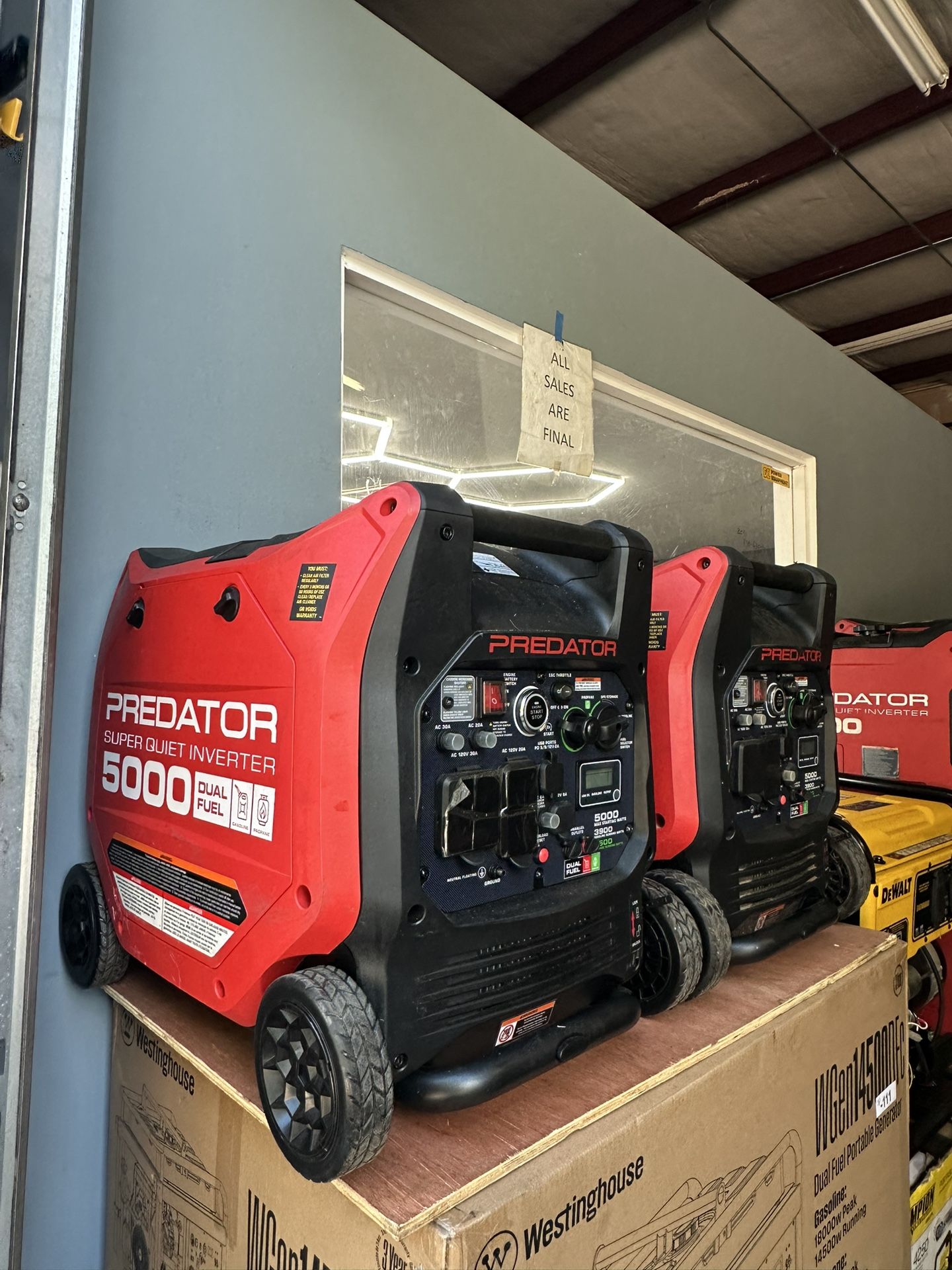 Predator 5000 w Super Quite Generators