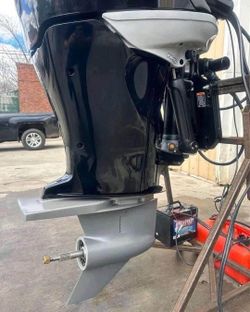 2014 Mercury F-40 HP 20" long shaft, Tiller Outboard Motor