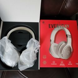 Raycon Everyday Headphones White