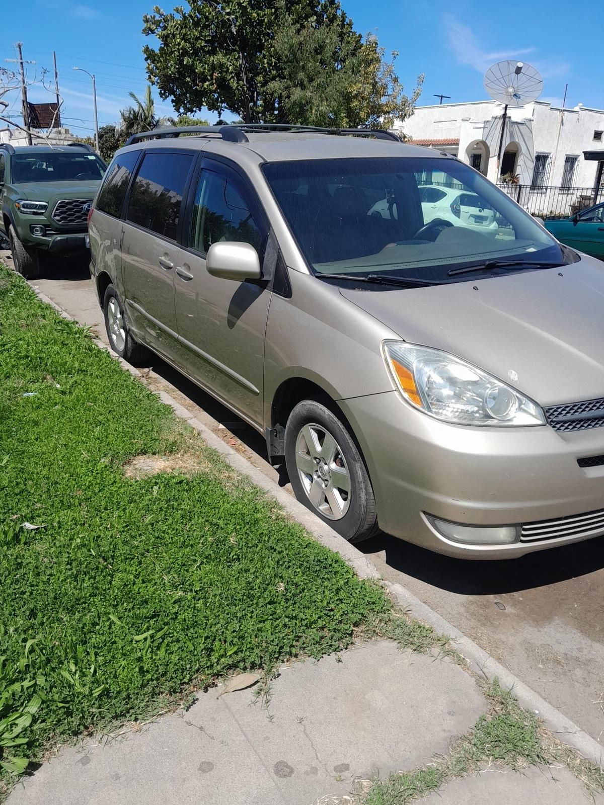 2004 Toyota Sienna