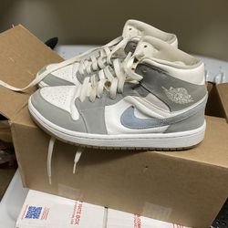 Wolf Grey Aluminum 1s Sz 9