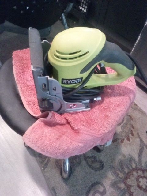 Like New ) Ryobi Biscuit Joiner Used A few Times