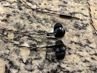 ONKYO HI RES EARBUDS  E700M(B)