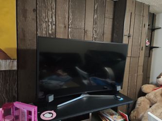 Samsung Flat Screen LED TV